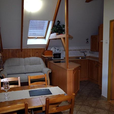 Sklep U Veselych Apartment มูติเยนิตเซ ภายนอก รูปภาพ