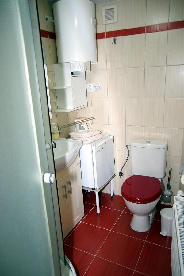 Sklep U Veselych Apartment มูติเยนิตเซ ภายนอก รูปภาพ