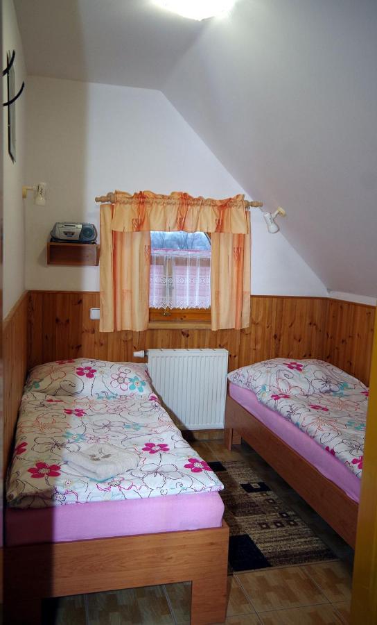 Sklep U Veselych Apartment มูติเยนิตเซ ภายนอก รูปภาพ